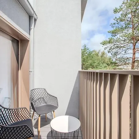 Charming Loft In Pinewood Forest 150m To Sea Apartamento