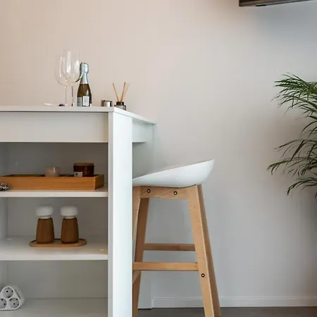 Apartamento Charming Loft In Pinewood Forest 150m To Sea