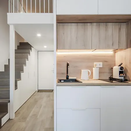 Charming Loft In Pinewood Forest 150m To Sea Apartamento