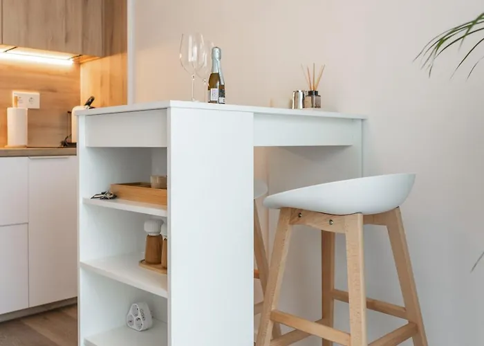 Charming Loft In Pinewood Forest 150m To Sea פלאנגה